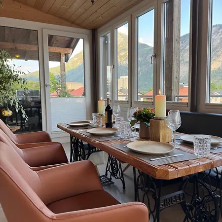 Daire Solim - Luxus Traumapartment Mit Bergblick, 140 Qm, Kamin, 6 Personen